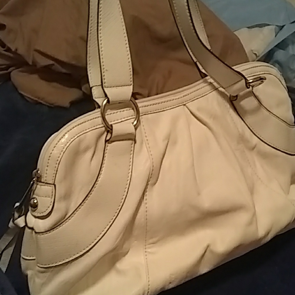 Handbag - Picture 2 of 3